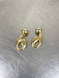 Goudkleurige hang clip oorbellen